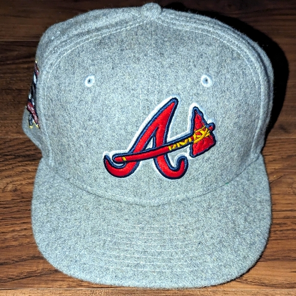 Atlanta Braves Fitted Had - Picture 1 of 3